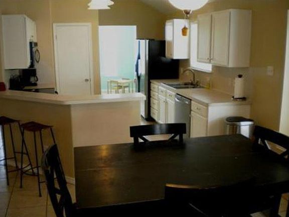 5th image of 3017 Quebec Dr