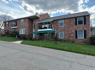 18 Williamsburg Cir, Wheeling, WV 26003