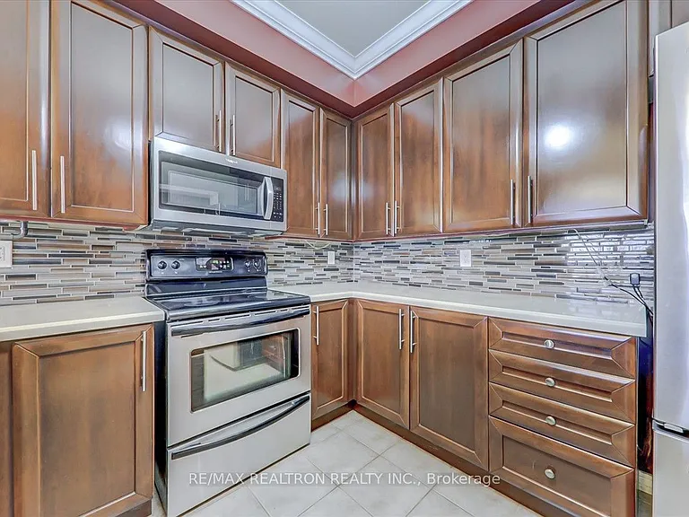958 Townline Rd S — Photo 12