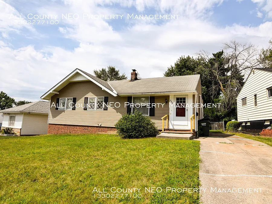 4490 Longleaf Rd photo 1