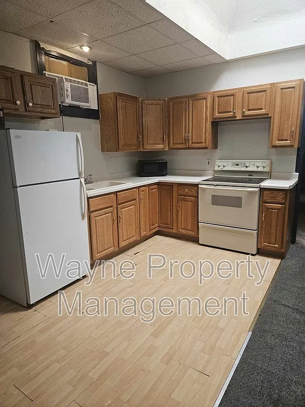 1 bed, 1.0 bath, 472 sqft, $550 — Photo 2