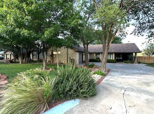 16 S Lakeshore Dr, Ransom Canyon, TX 79366