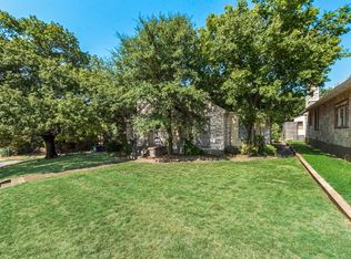 2241 W Jefferson Blvd, Dallas, TX 75208