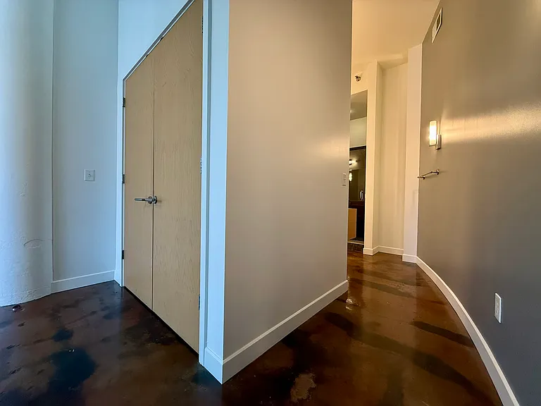 Central Park Lofts — Photo 35