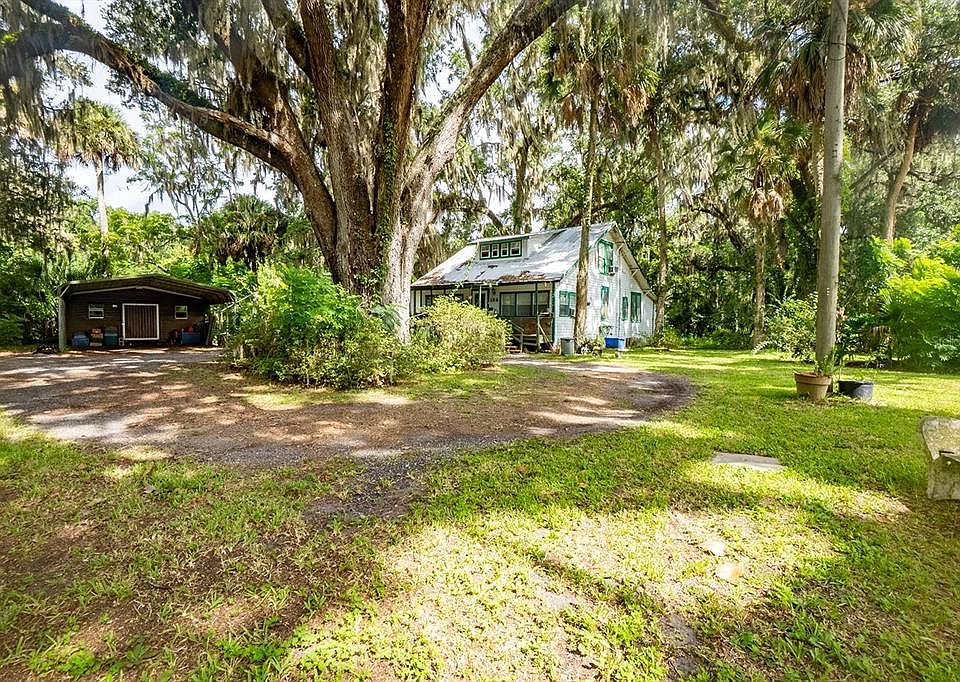 1st image of 104 W LOUIS BROER ROAD