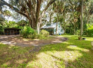 104 W Louis Broer Rd E, East Palatka, FL 32131