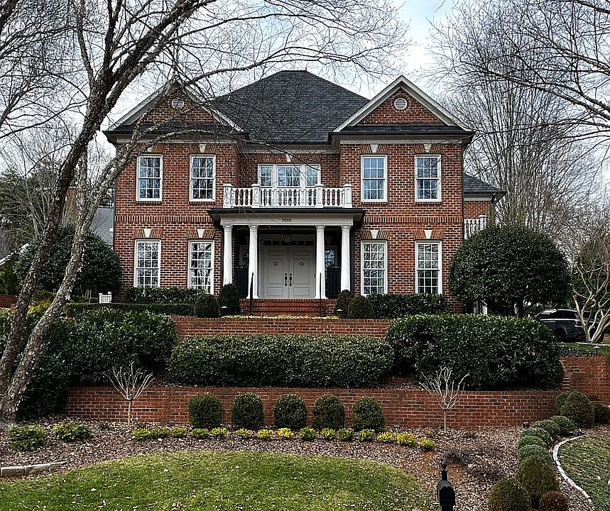 1st image of 9 Foxglove Ln