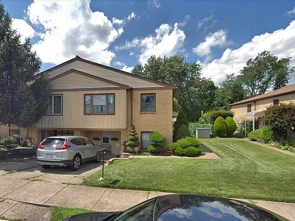 2nd image of 11726 Ferndale St