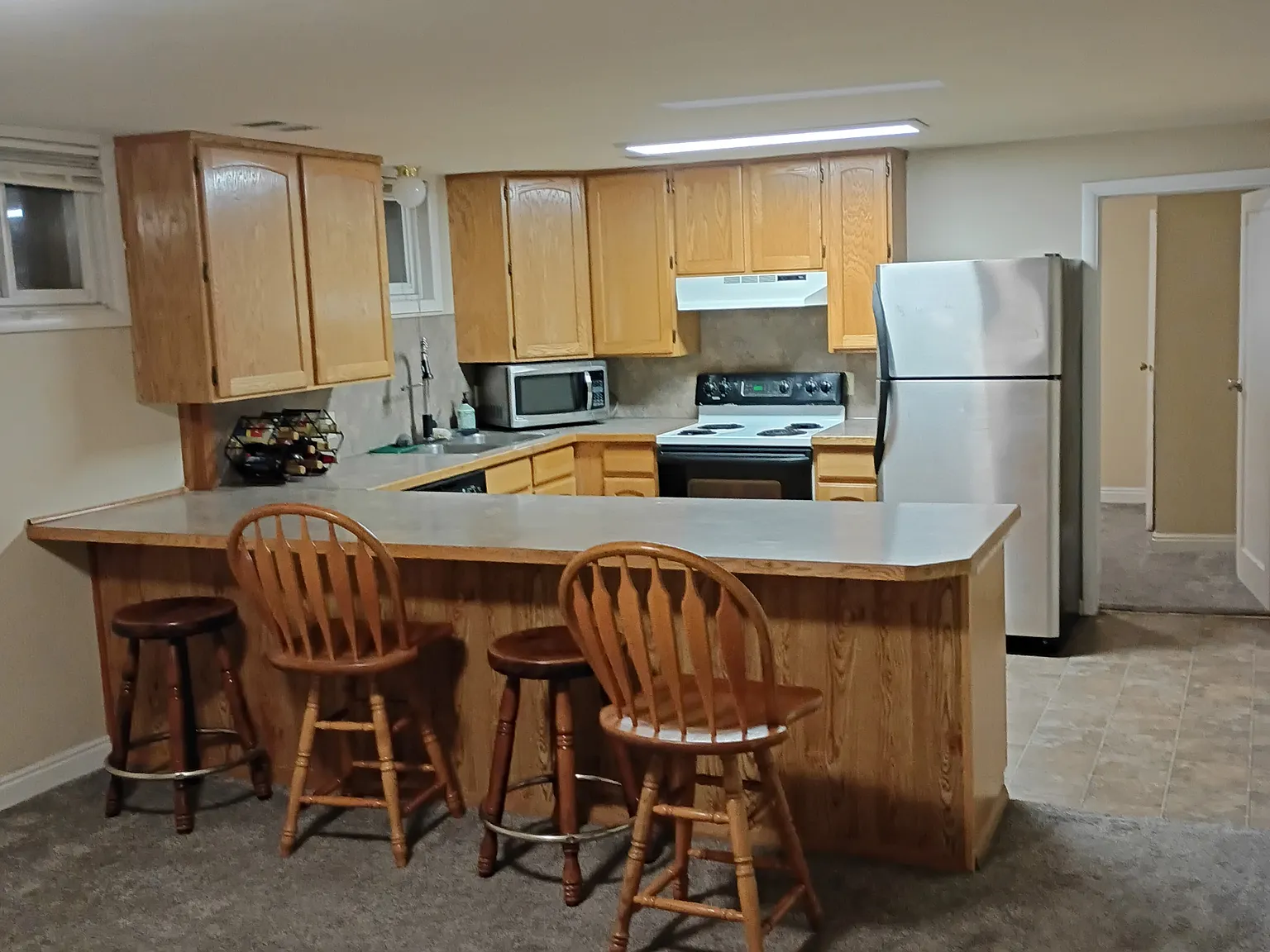 2 bed, 1000 sqft, $1,350 — Photo 2