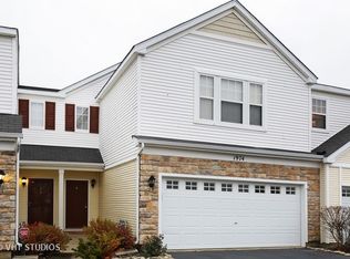 1974 Cobblestone Dr, Carpentersville, IL 60110