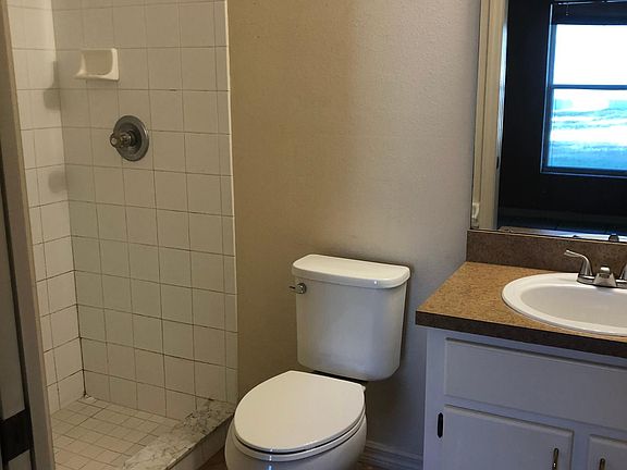 4th image of 5761 NE 34th St #5761
