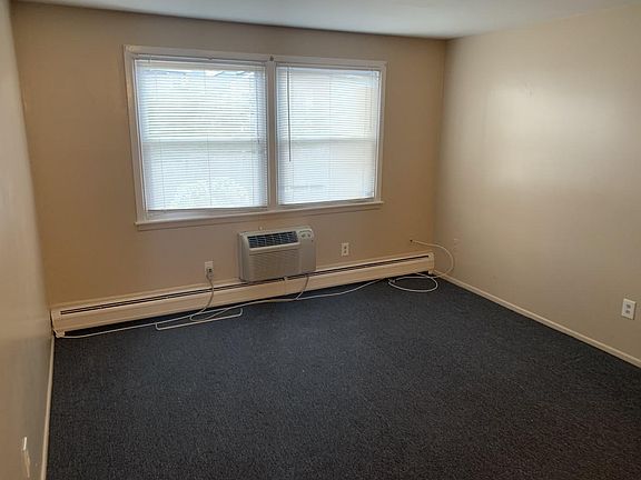 4th image of 20 Lena St #7
