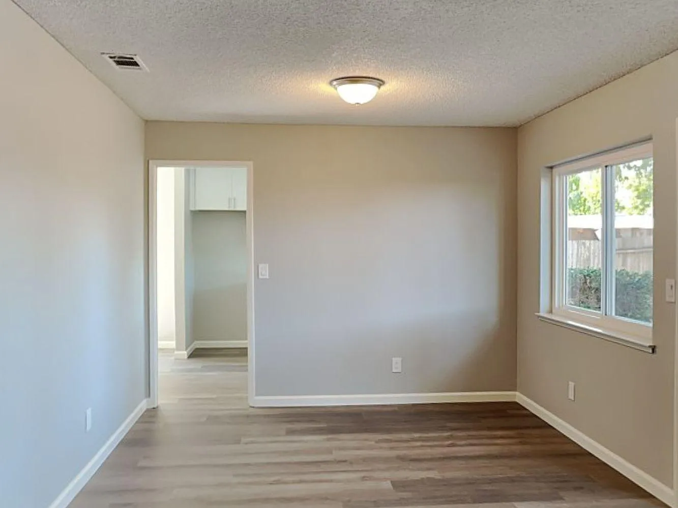 1018 Towhee Way photo 1