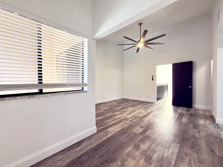11698 NW 20th Dr — Photo 16