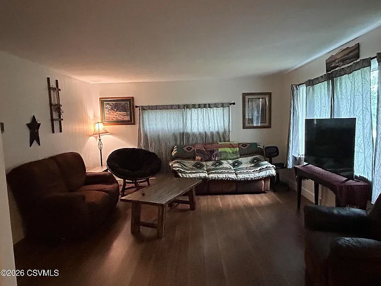 1101 Elimsport Rd — Photo 4
