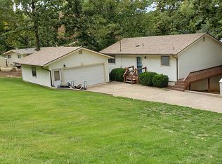 1939 Robin Hood Ln, Roach, MO 65787