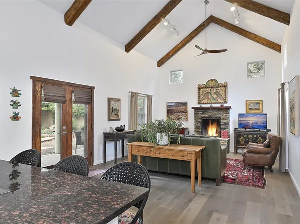 909 Nicole Pl, Santa Fe, NM 87505