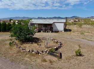 7920 W Todilto Dr, Golden Valley, AZ 86413