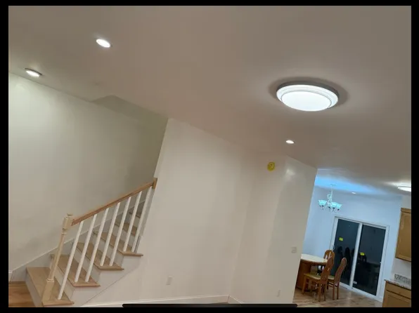 28 Pollard Ave #1, Brunswick, ME 04011