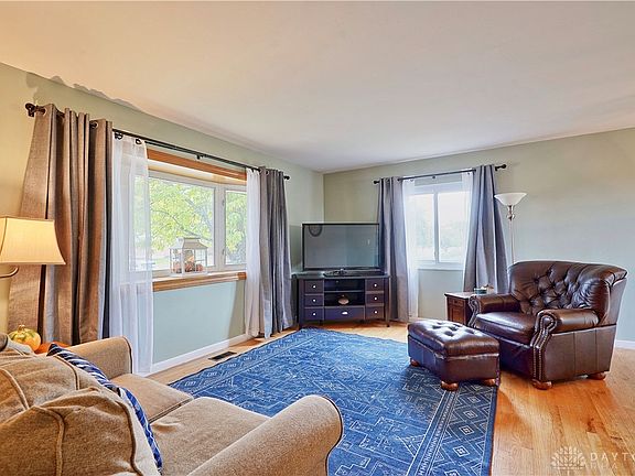 5th image of 525 Lindsey Ave