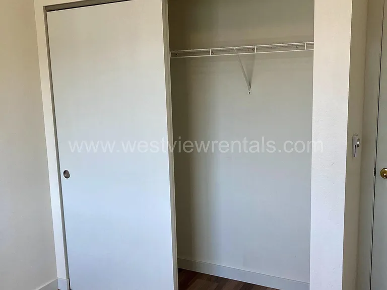 524 32nd St #402 — Photo 24