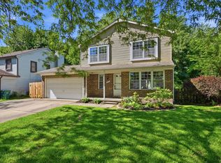 5212 Applewood Dr, Ypsilanti, MI 48197