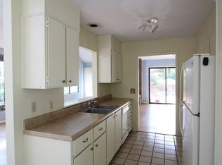 11 Fawn Ln, Hilton Head Island, SC 29928