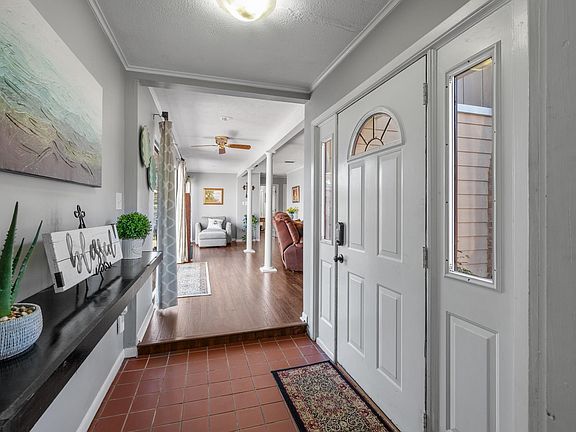5th image of 2120 W Lake Dr