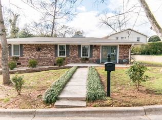 1 Alpine Dr, Newnan, GA 30263