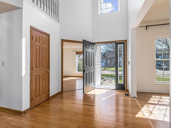 3rd image of 8210 Rodebaugh Rd