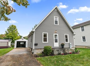 708 Edward St, Sycamore, IL 60178