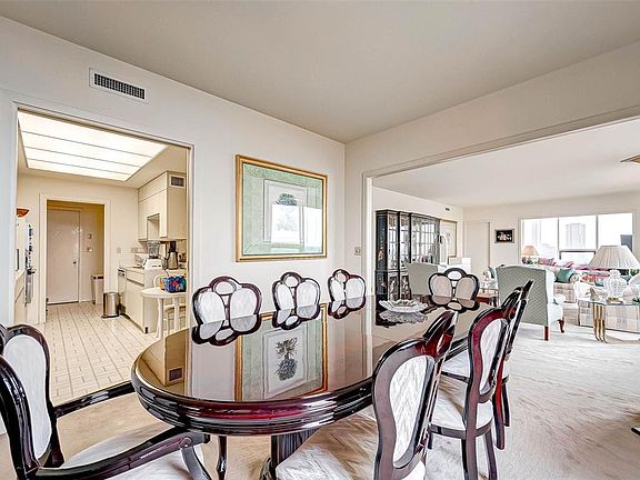 4th image of 5110 San Felipe St Unit 241