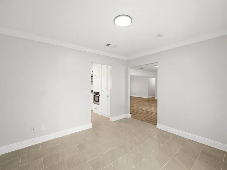 1310 Burning Tree Rd — Photo 13