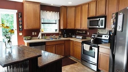 5th image of 10 W Tremont St