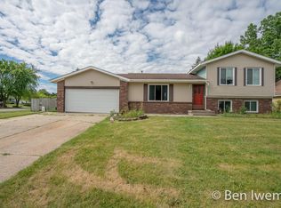 5867 Appleview St SE, Grand Rapids, MI