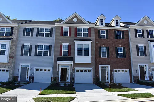 9421 Adelaide Ln Photo 1