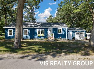 15745 Beach Dr, Spring Lake, MI 49456