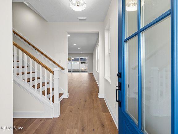 4th image of 71 ASPENDALE Road