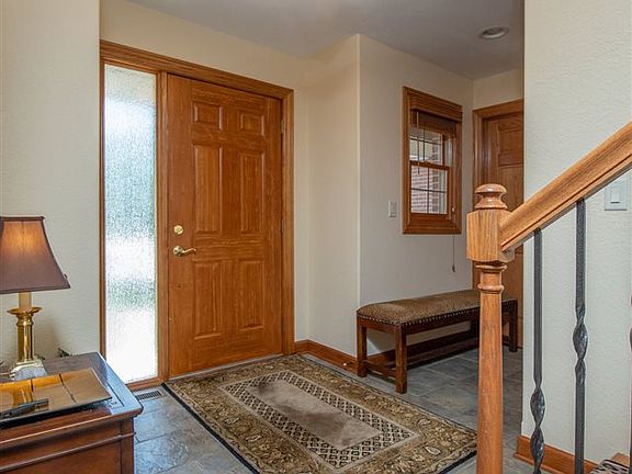4th image of 15608 Bethany Ct