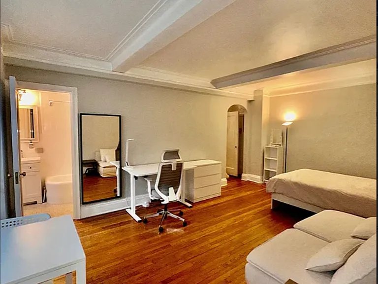 7 Park Ave #10C — Photo 1