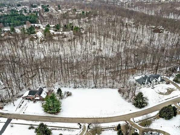 3722 E Devonshire Ct, Bloomington, IN 47408