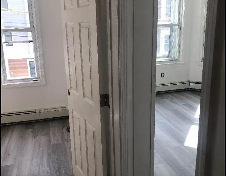 60 Falcon St #1B — Photo 5