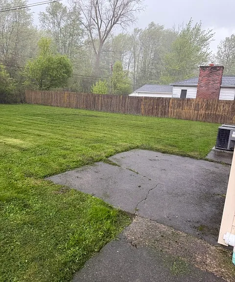 16 Brittany Dr #1 — Photo 23