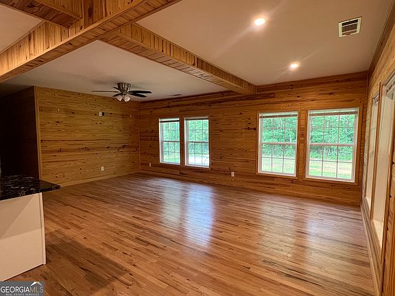 5th image of 1014 Plowshare Rd