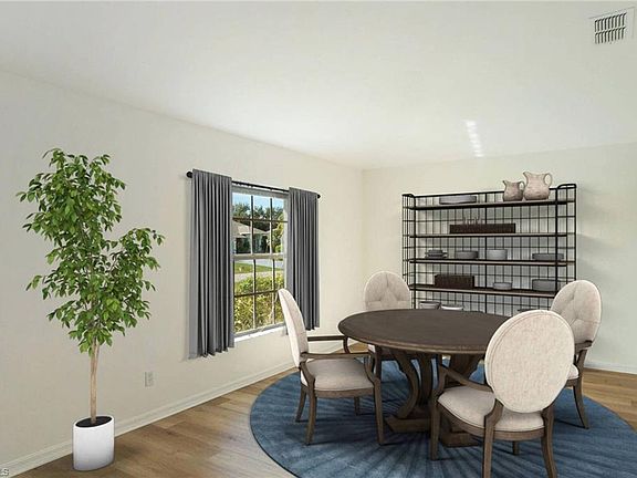 4th image of 405 NE 23rd St