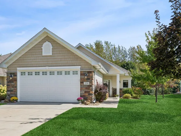 934 Briarwood Dr, Red Wing, MN 55066