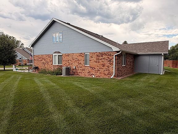 3rd image of 3 Brentwood Ct