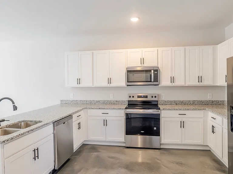 319 22nd Ave E #1048 — Photo 2
