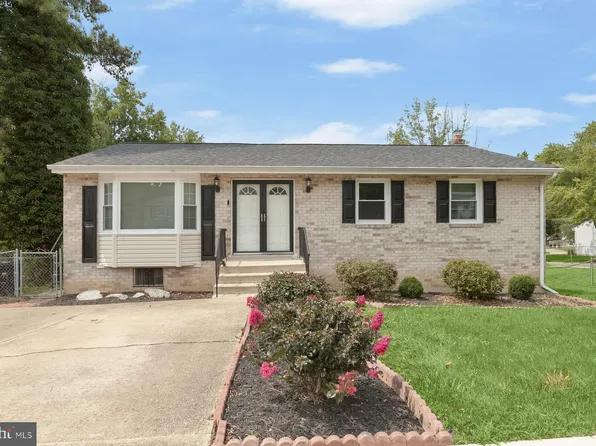 818 E Tantallon Dr, Fort Washington, MD 20744