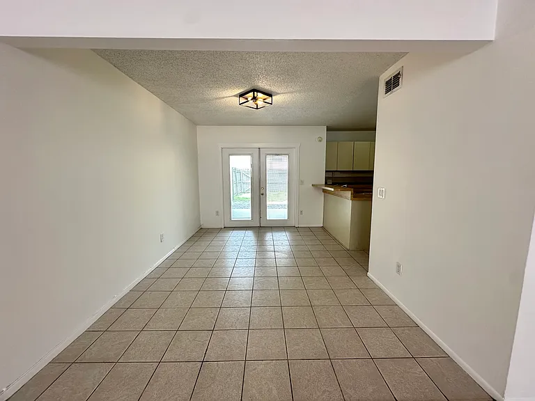 1358 Winter Green Way — Photo 4